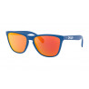 OKULARY OAKLEY® OO9444-04 FROGSKINS PRIMARY BLUE/PRIZM RUBY 35TH COLLECTION