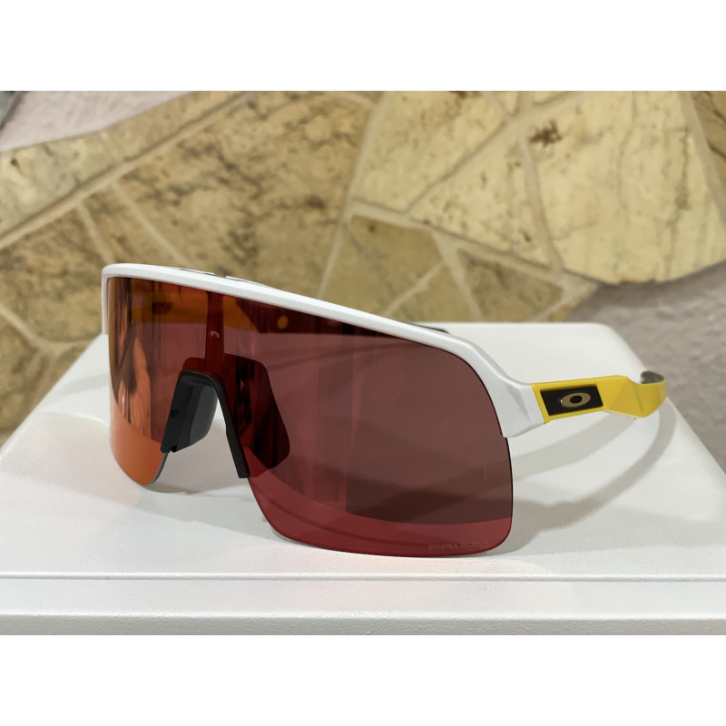 Okulary Oakley® Oo9463 Sutro Lite Matte White Matte Yellowprizm Field Custom Optyk Okular 