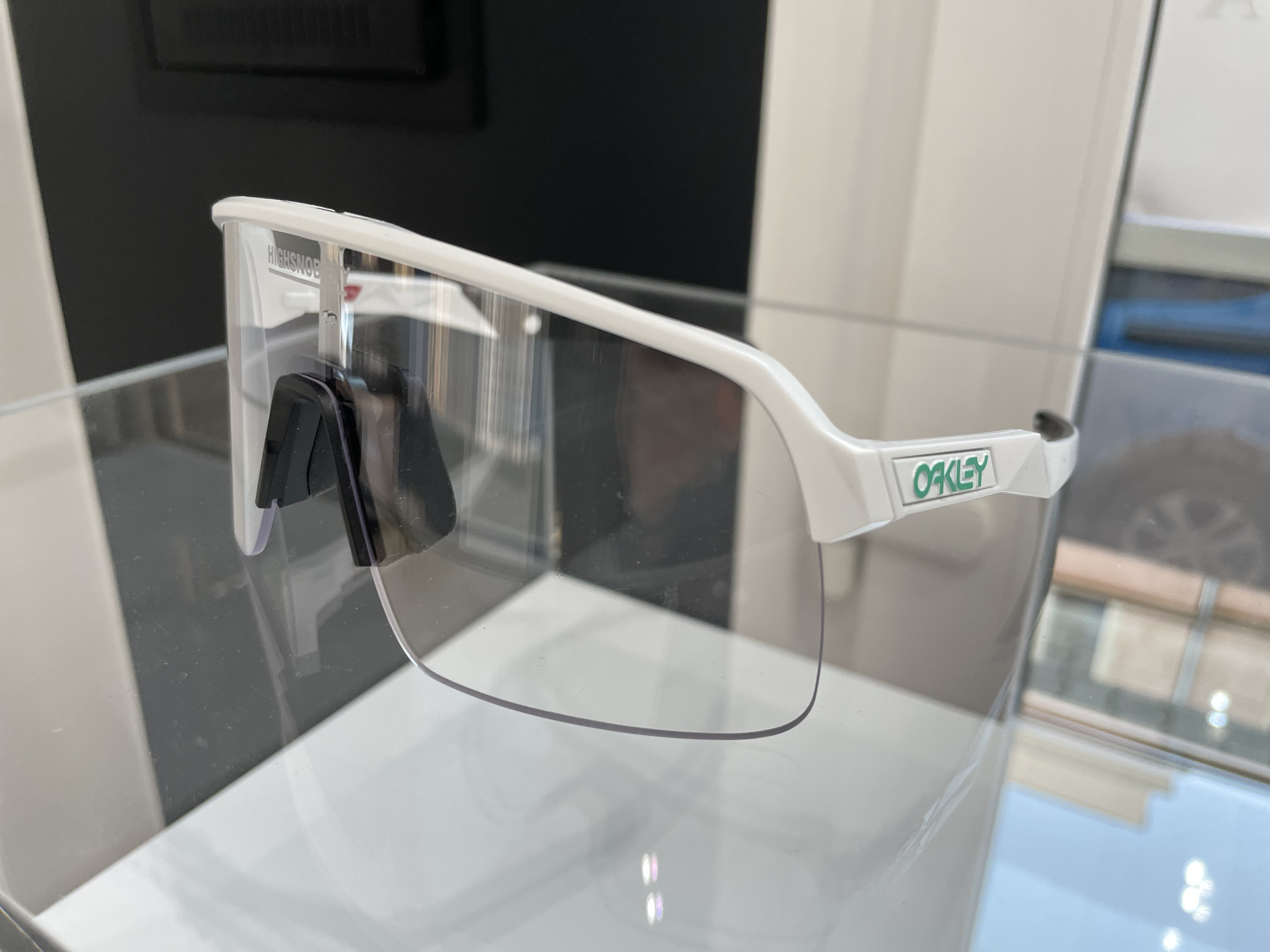 OKULARY OAKLEY® OO9463 SUTRO LITE MATTE WHITE/CLEAR HIGHSNOBIETY COLLECTION  CUSTOM - Optyk Okular