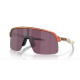 OKULARY OAKLEY® OO9463-58 SUTRO LITE MATTE RED COLORSHIFT/PRIZM ROAD BLACK